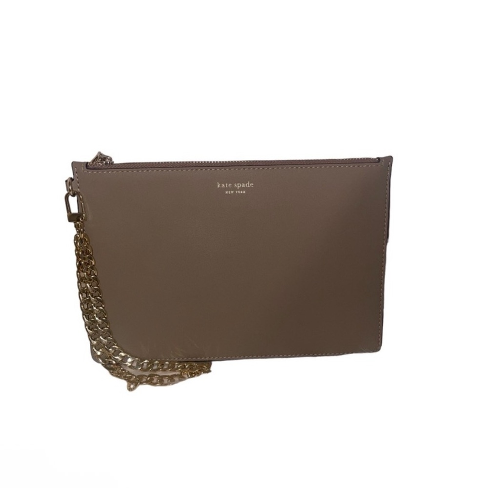 🆕 Kate Spade wristlet ❤️